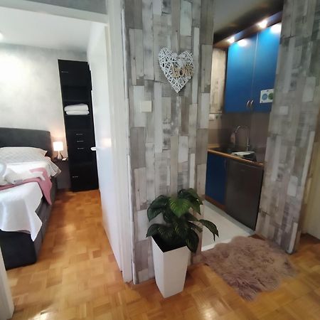 Apartment Mrc Bezanija Ngoại thất bức ảnh